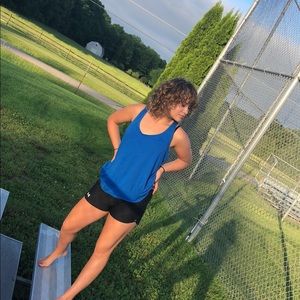 Meet your Posher, Adriana